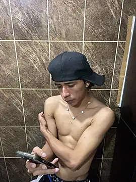XXX chat uživo modela Ronny_Hot12