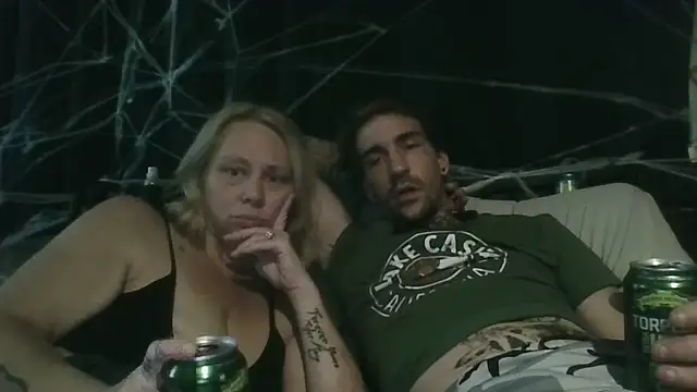 2-BLUNT-CUNTS Chat XXX live