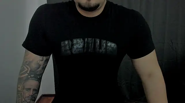 XXX chat uživo modela TonyWinston