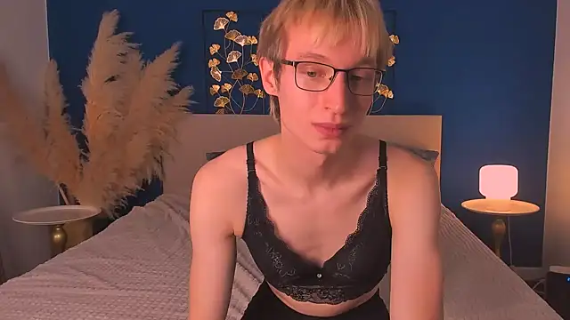 ADRIAN_LUKS Chat XXX live