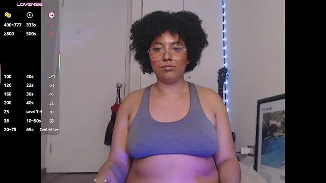 Chat XXX en directo de michell_bling1