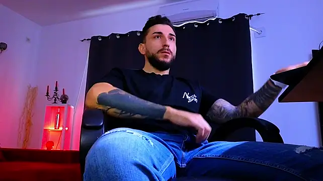 MightyAaron66 라이브 XXX 채팅
