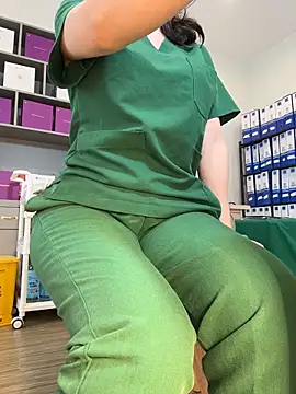 public_orgasm Adlı Modelin Canlı XXX Sohbeti