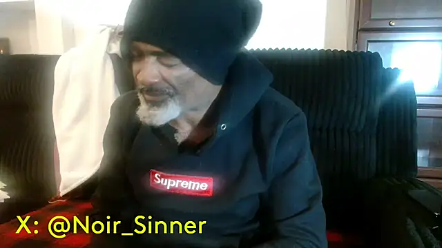 sinnernoir Adlı Modelin Canlı XXX Sohbeti
