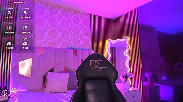CYRUS_TAY live XXX chat