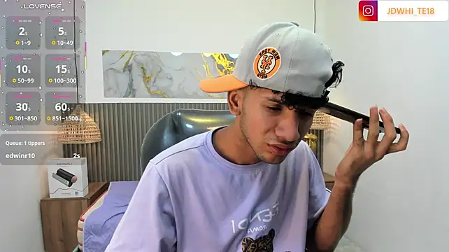 Chat +18 de JDWhite18 ao vivo