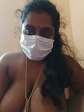 Tamilpavi_58 Chat XXX in diretta