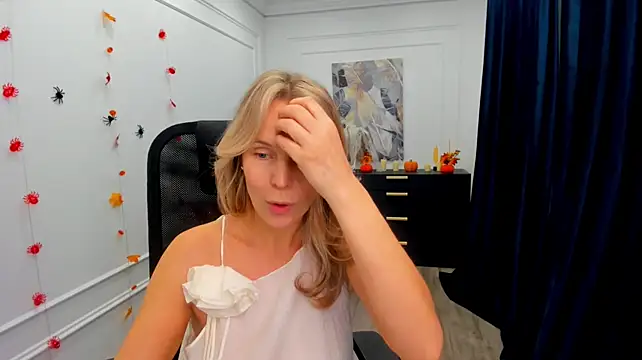 Sinty_Devis Chat XXX in diretta