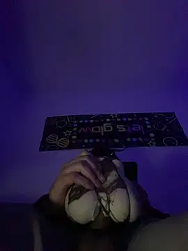 GusanoDelicioso 现场XXX聊天