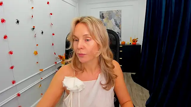 Chat XXX ao vivo de Sinty_Devis