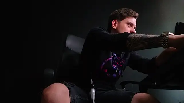 Živý XXX chat FelixStarkk