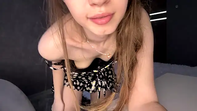 دردشة Emily_Mur_ الجنسية المباشرة