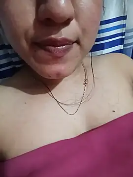 Maya-120 live XXX chat