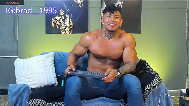 Chatroom XXX en direct de bradley_smith