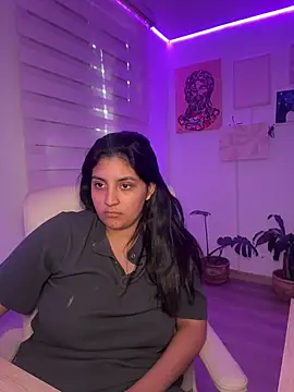 cloe_small live XXX chat