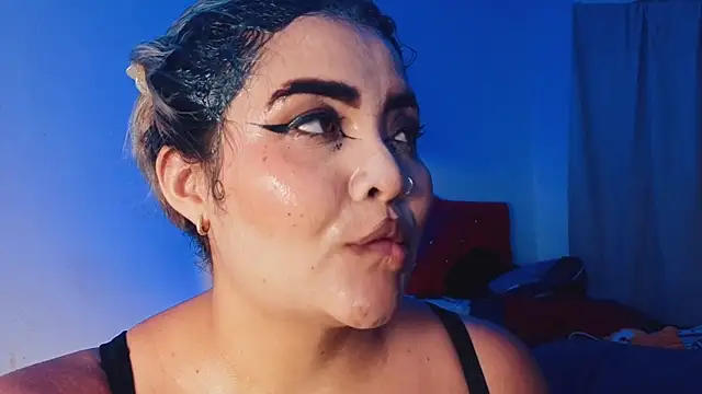 Agatha_humidity Chat XXX in diretta