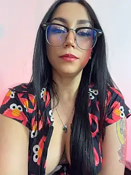 Chatroom XXX en direct de sophie_cute66