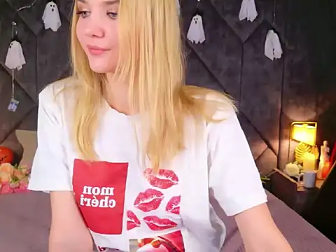 4example_Chloe Chat XXX in diretta