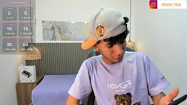 Chat XXX en directo de JDWhite18