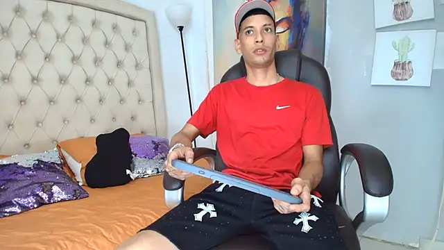 Živý XXX chat connor_launther_