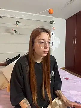 Soy_mangx Chat XXX in diretta