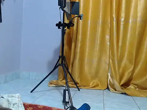 sellector254 élő XXX-chatje