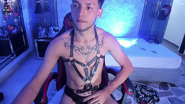 XXX chat uživo modela JaredTorres_
