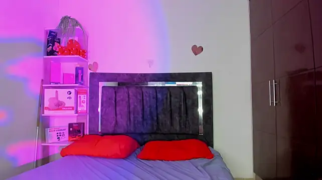 Isabella_TransGirl: онлайн-секс-чат