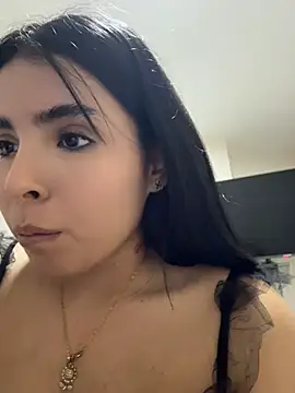 LovelyEyess' Live XXX Chat