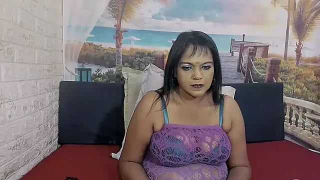indianswtbella's Live XXX Chat