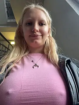 Czat XXX na żywo – Elfi_InPublic