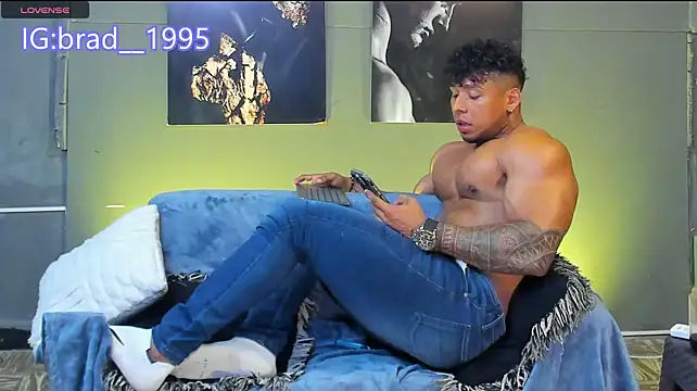 bradley_smithのライブXXXチャット