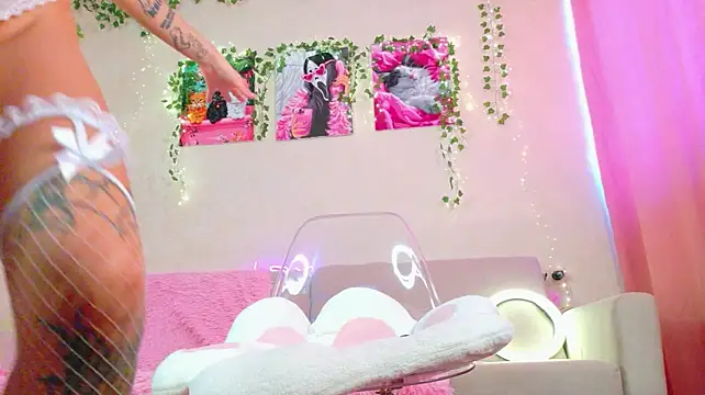 OnlyForYou_ Chat XXX in diretta
