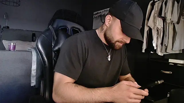 Chat XXX en directo de OnlyRyanOf