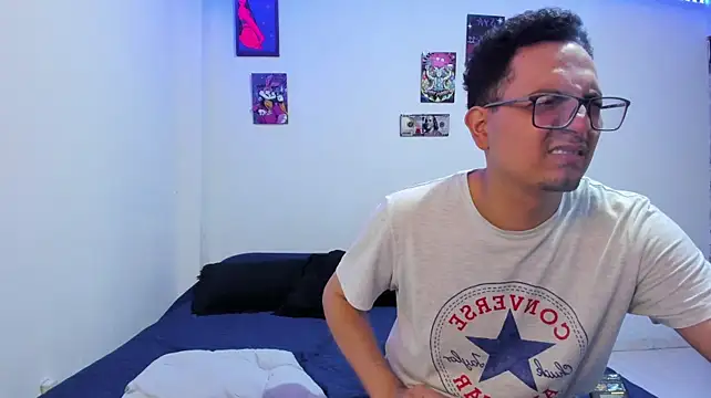 Show modela SweetLauM na web-kameri
