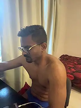 bhagihero Adlı Modelin Canlı XXX Sohbeti