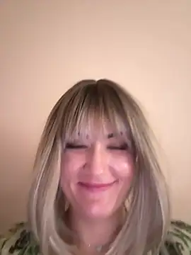 LunaFoxsn Live XXX chat