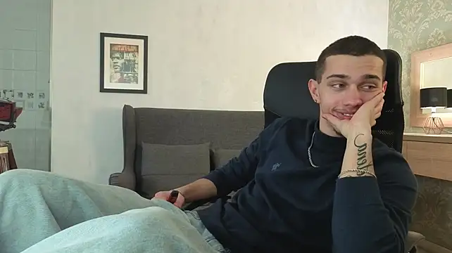 צ'אט XXX בשידור חי של KaydenDrew