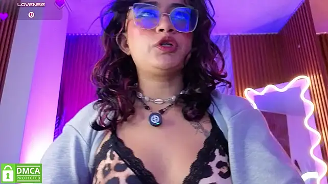 kristen_tay Chat XXX in diretta