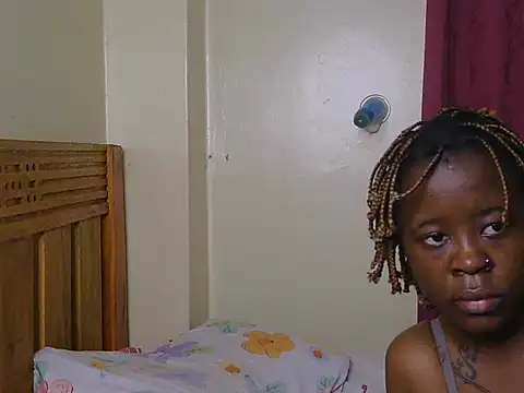 Chat XXX en directo de thicky_camil