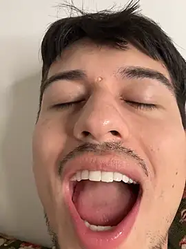 tu_king_david Chat XXX in diretta