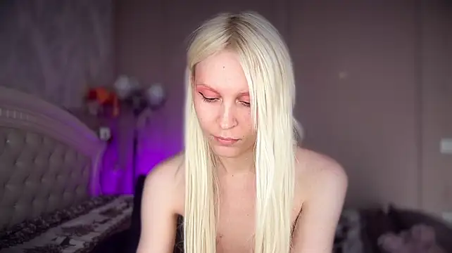 _evielle_: онлайн-секс-чат