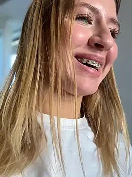 AriNova_ – Naživo XXX chat