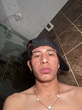 Chat XXX en directo de Ronny_Hot12