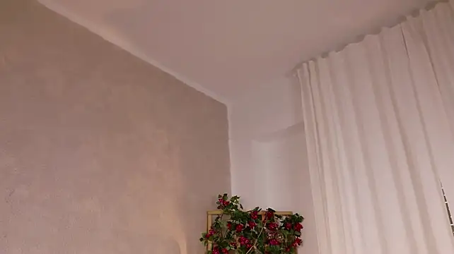 Zuzuliks live XXX chat