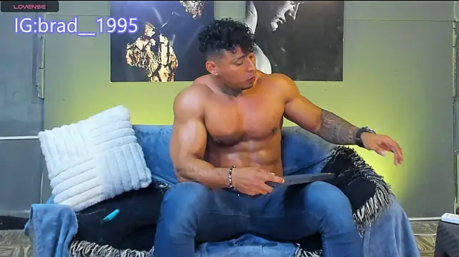 Chat XXX ao vivo de bradley_smith