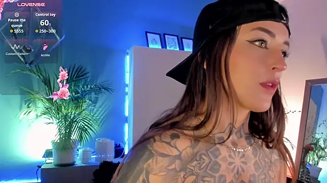 Megan_inked Chat XXX in diretta