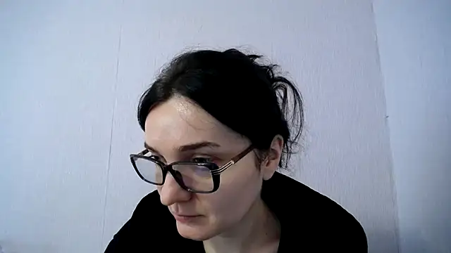 Shiny_gine Chat XXX in diretta