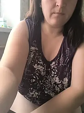 Milla-23 Live XXX Chat