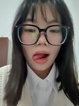 520Winnie Adlı Modelin Canlı XXX Sohbeti
